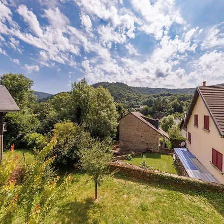 Nyaraló L'arverne Du Rocher - Maison Vue Montagne La Bourboule